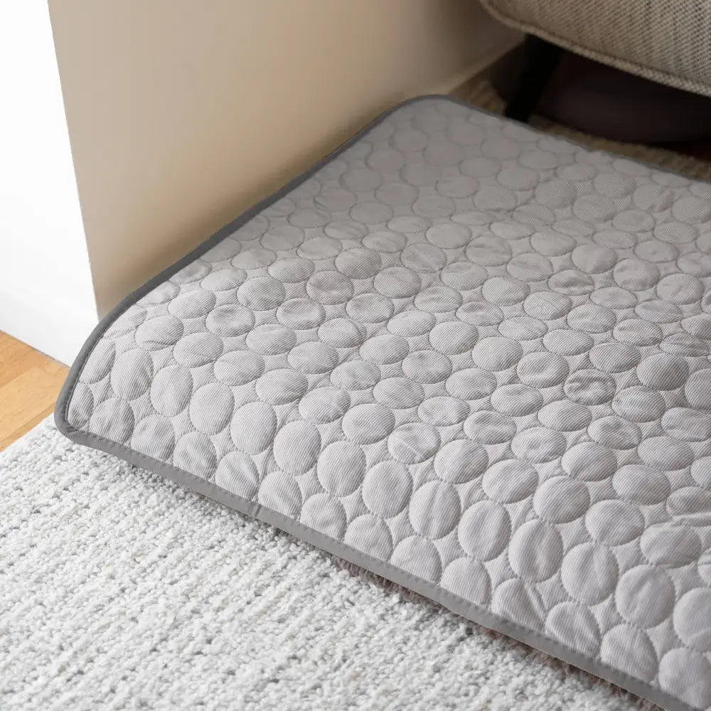 最高の犬用クールマット - MrFluffyFriend